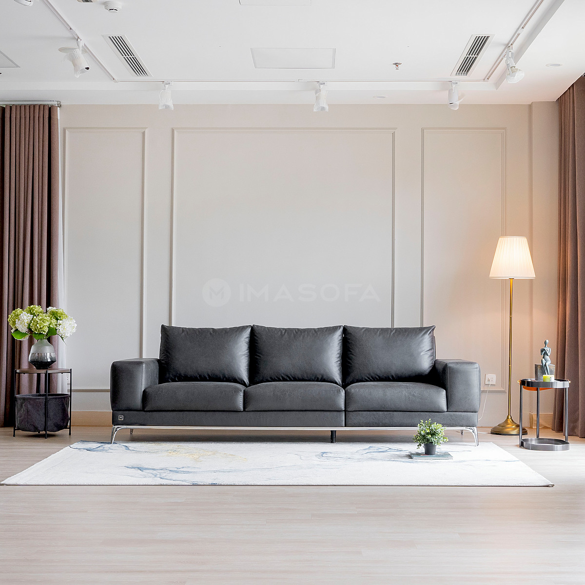 Sofa băng Jamil da bò nhân tạo màu đen