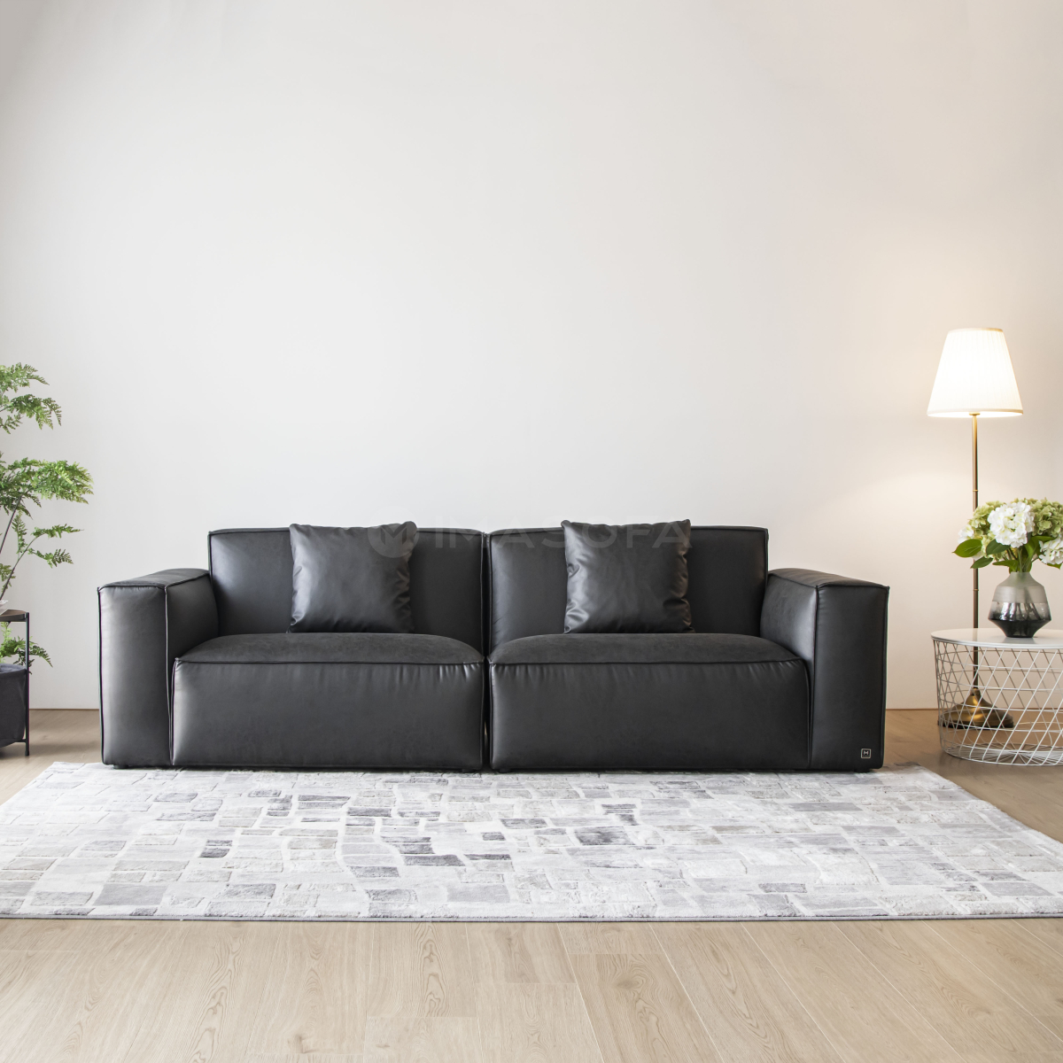 Sofa băng Terni da bò nhân tạo màu đen